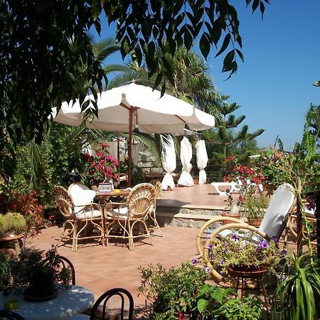Holidaysora Taormina - Il Giardino Di Graziella Buitenkant foto