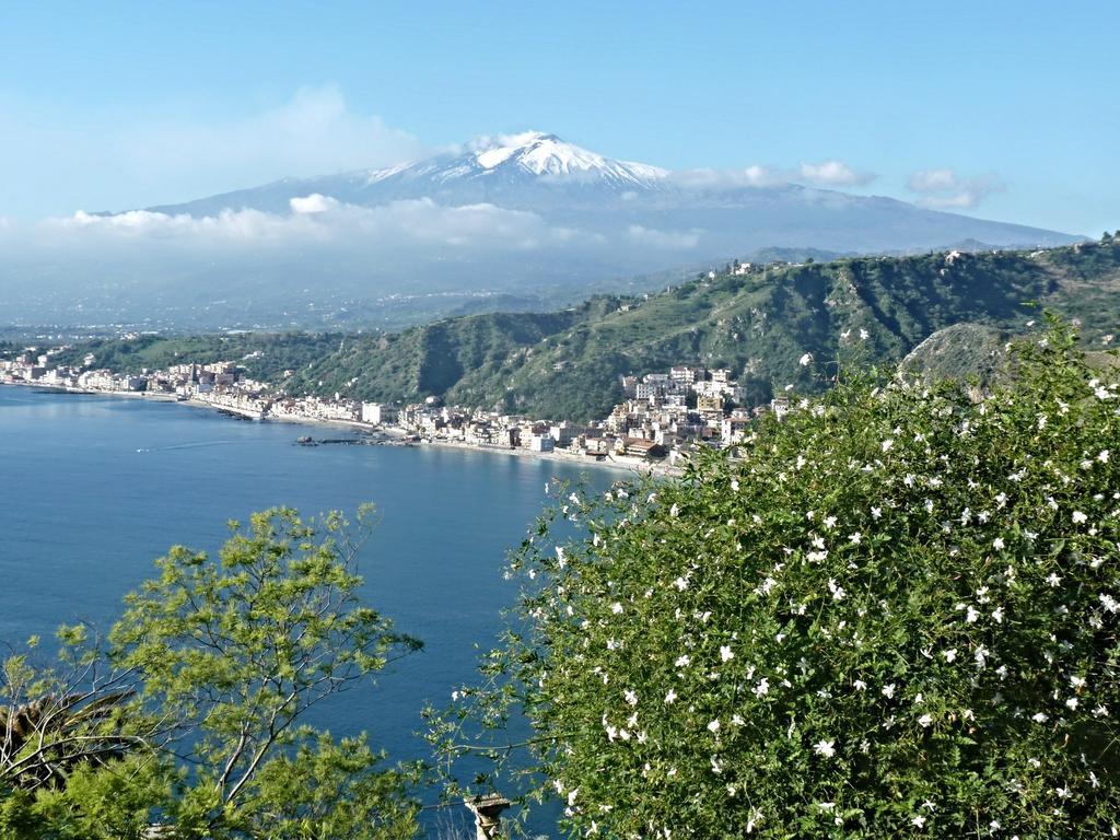 Holidaysora Taormina - Il Giardino Di Graziella Buitenkant foto